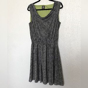 Like new Vince Camuto stripped dress with elastic waist and pockets